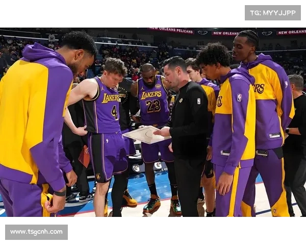 NBA现场比分更新：热火VS湖人激烈对决，詹姆斯与巴特勒上演精彩对抗